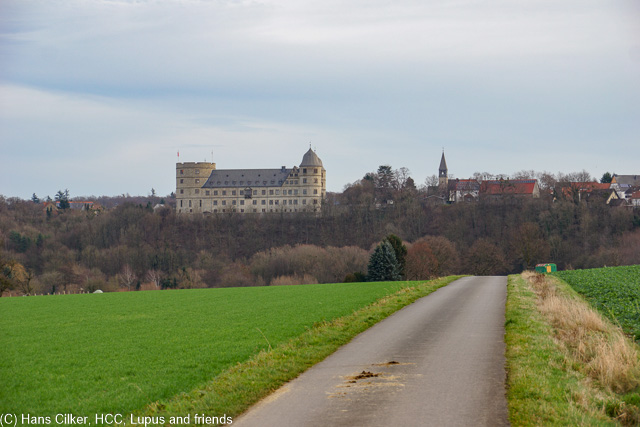 Rund um die Wewelsburg auf einem Weg der zum Teil an den Rheinsteig erinnert.