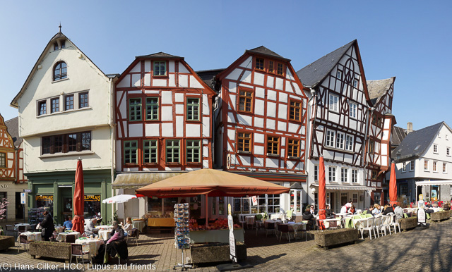 fein ist das Lahntal auch wenn wir noch länger am Rhein ausgehalten hätten, Limburg dann eine Überraschung, selten so eine tolle Stadt gesehen.